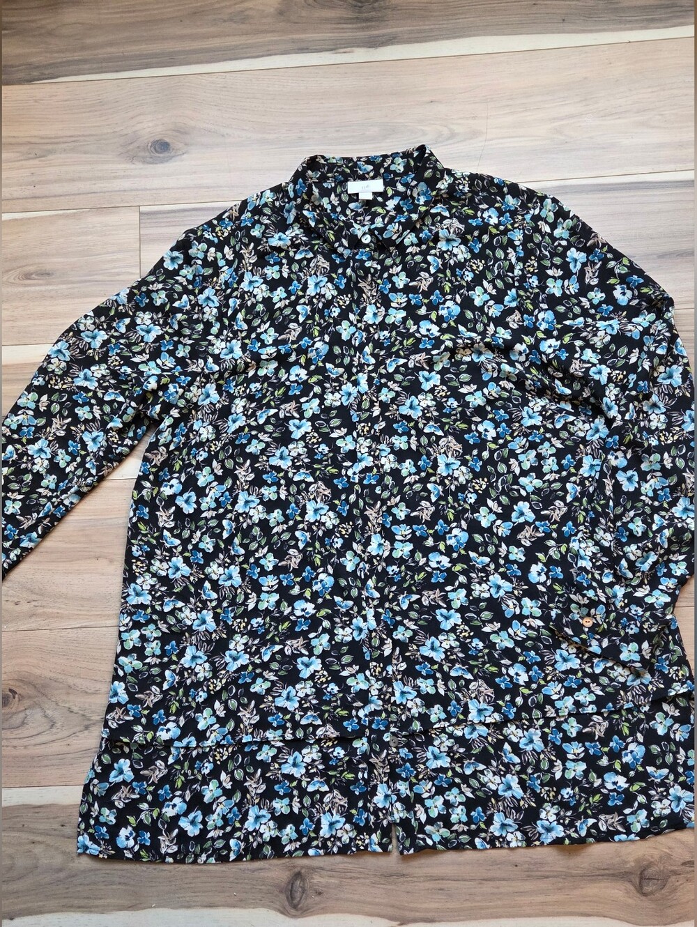 J.Jill Women's Black Blue Floral Long Sleeve Button Down Blouse Shirt Size L